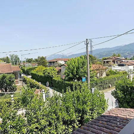 Casa La Rondine In Versilia * Forte dei Marmi
